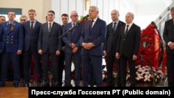 Фарид Мухаметшин на прощании с Константином Толкачевым