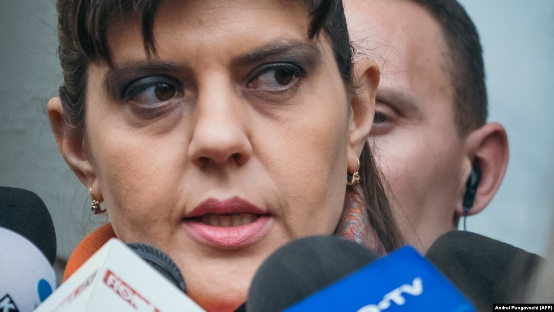 Laura Codruța Kovesi, favorită în cursa pentru șefia Parchetului European, a fost pusă sub urmărire penală în două dosare.