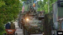 Tehnică militară americană, intrând în Moldova la punctul de trecere Sculeni, 3 mai 2016