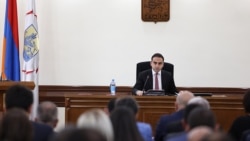 Երևանի ավագանու նիստում օրակարգի 20 հարցից միայն մեկն էր զեկուցվող