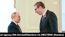 Путин с Александром Вучичем (справа)