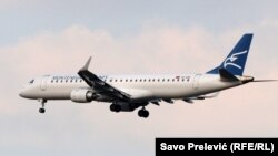 Avion Montenegro Airlinesa