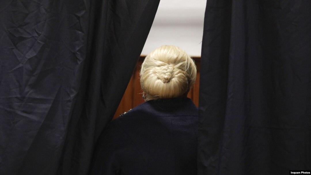 Dăncilă pierde alegerile prezidențiale în fața lui Iohannis. 