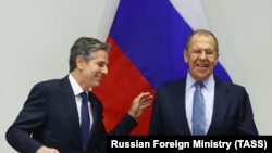 Sectretarul de stat american Antony Blinken si ministrul rus de externe, Serghei Lavrov, Reykjavik, Islanda, 19 mai 2021. 