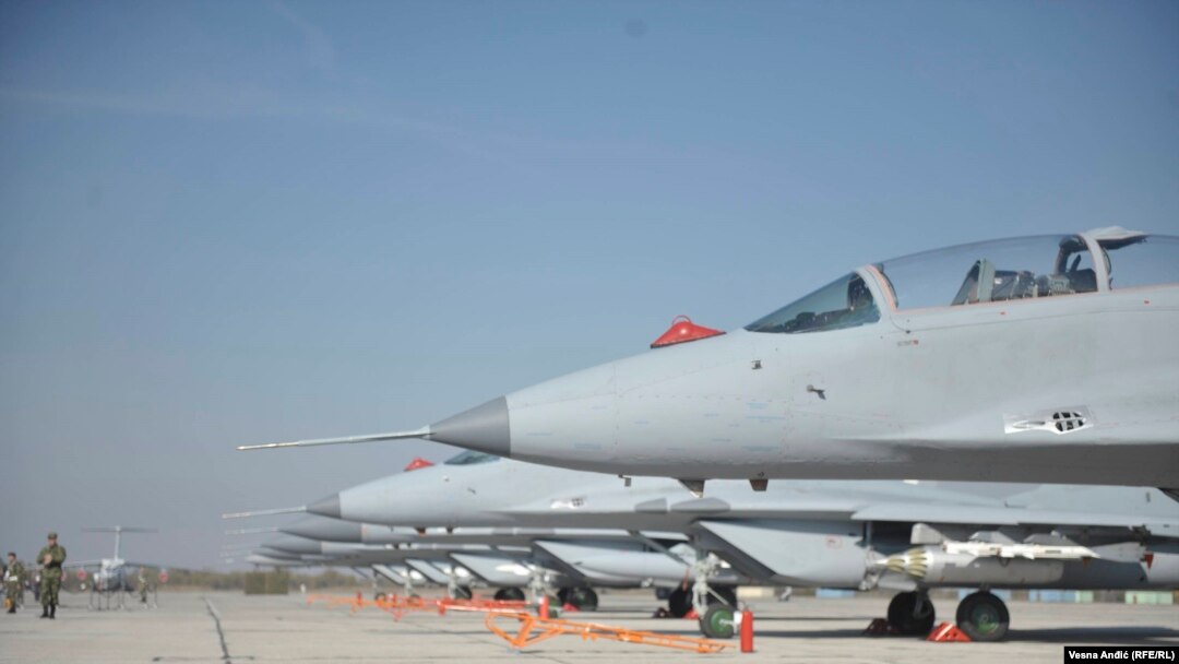 Letelice MiG 29 na aerodromu u Batajnici, arhivska fotografija