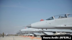 Letelice MiG 29 na aerodromu u Batajnici, arhivska fotografija