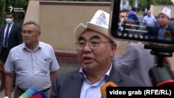 Аскар Акаев 16 жылдан кийин Кыргызстанга кайтып келген учуру. Бишкек. Август, 2021-жыл.