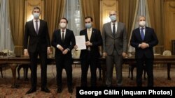 Liderii PNL, USR PLUS și UDMR, după semnarea acordului de coaliție
