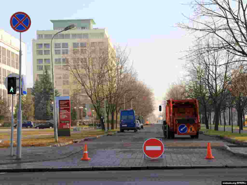 За 2 гадзіны да пачатку акцыі: забаронены ўезд на пляцоўку ля гадзіньнікавага заводу