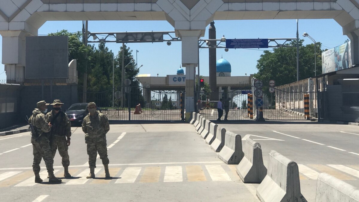 Граница душанбе и узбекистан. Граница узбекистана и казахстана. Казахско узбекская граница. Узбекистан закрыт или открыт. Узбекистан ташкент граница.