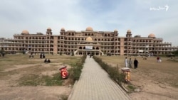 د پېښور پوهنتون استادانو هړتال کړی دی 