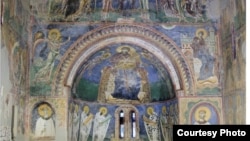 Црквата Свети Ѓорѓи во Курбиново, Богородица во апсидата со Исус Христос