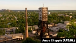 Центральна шахта в Мирнограді, архівне фото