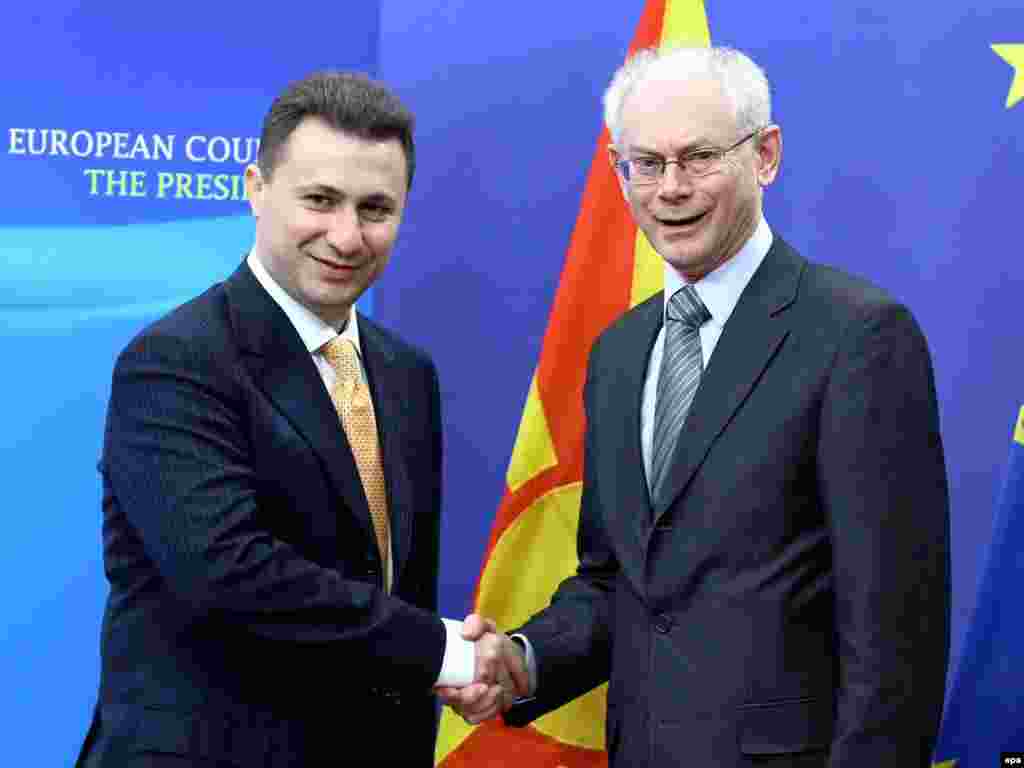 Македонскиот премиер Никола Груевски и претседателот на Европскиот Совет Херман Ван Ромпеј