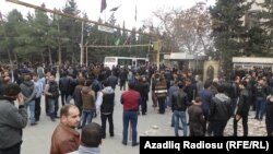 Протест в поселке Нардаран. Баку, 26 ноября 2015 года.