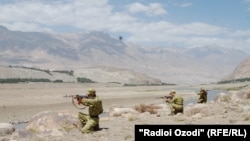 A clash between Tajik forces and gunmen on the Afghan border on March 5 reportedly left two people dead. (file photo)