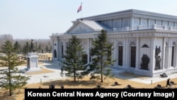 Հյուսիսկորեացի զինծառայողների հիշատակի հուշահամալիրը