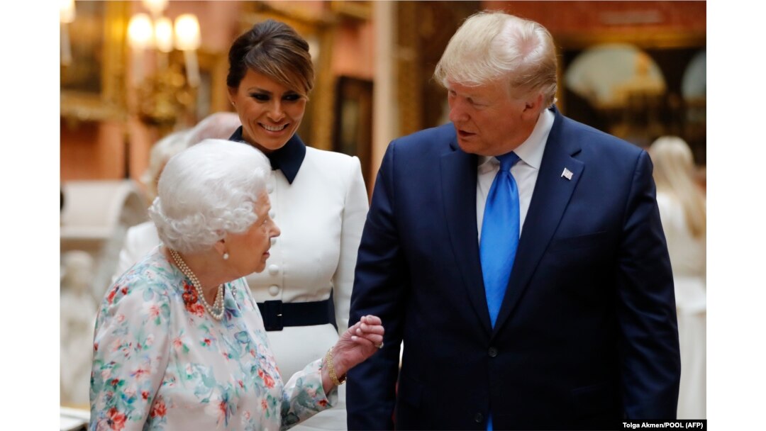 Trumpu su pokazani neki predmeti iz kraljevske kolekcije
