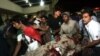 بيش از ۱۳۰ تن در انفجارهای کراچی کشته شدند