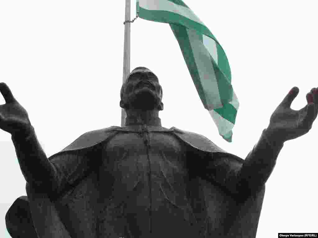 Мемориал жертвам войны в Гудаута