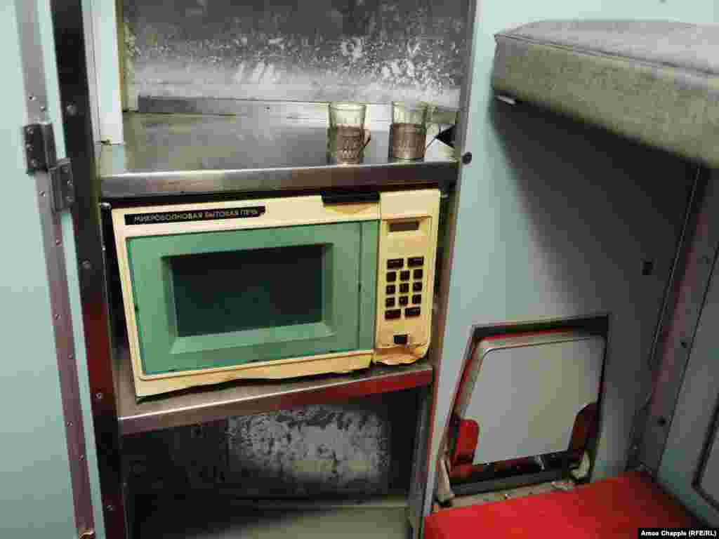 The subterranean living space also held a mixture of cutting-edge and ancient appliances. This microwave was installed in the base, reportedly before any Soviet homeowners had access to the technology.