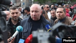 Armenia - Opposition leader Andranik Tevanian speaks to journalists, Yerevan, May 21, 2026. 