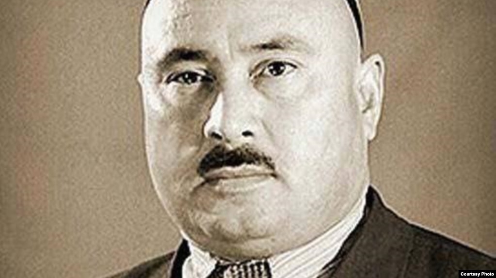 Ўзбекистон халқ артисти Комилжон Отаниëзовнимнг бу сурати илк бора эълон қилинмоқда.