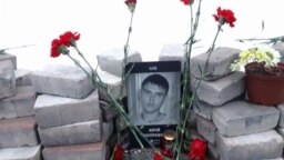 «Почта Рапопорта»: кому и за что, возможно, платило ведомство Суркова за подрыв ситуации в Украине 6 За любов до України друзі дали 18-річному Юрію Поправці позивний «Патріот»