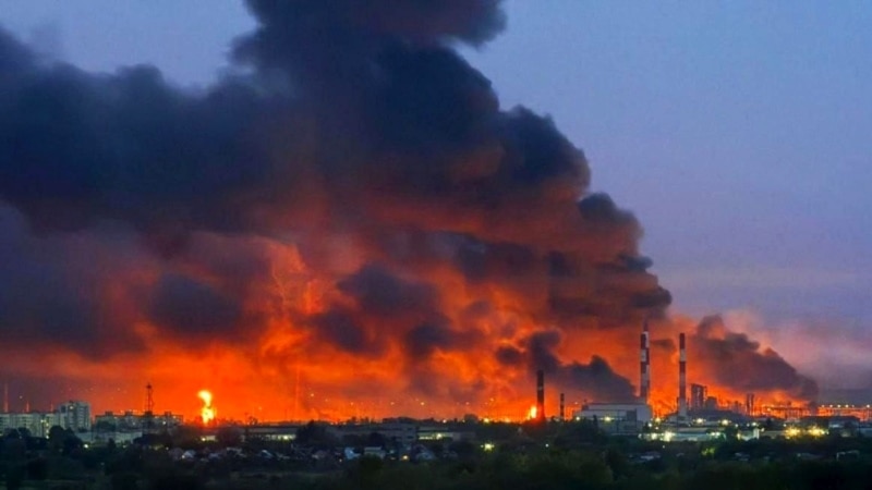 უკრაინული დრონების იერიშის შემდეგ პენზაში იწვის "როსნეფტის" ნავთობბაზა