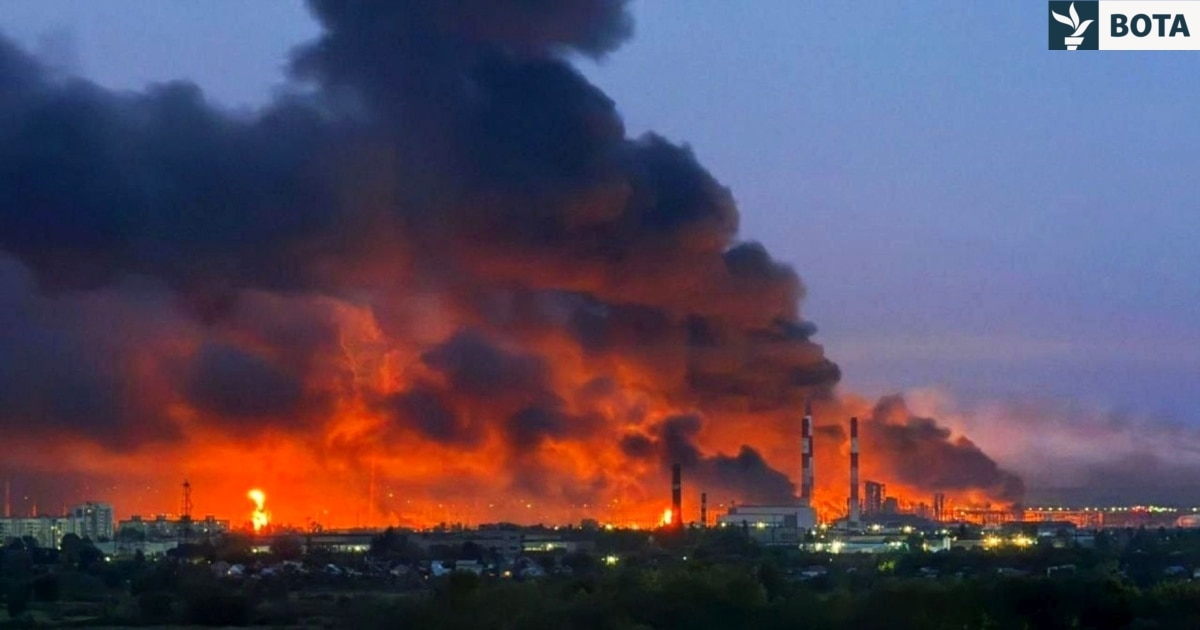 Dronët ukrainas që po godasin arkën e luftës së Rusisë