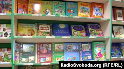 Література українською мовою в окупованому Донецьку – популярна, кажуть продавці книжкових магазинів