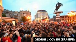 Прослава на Плоштадот Македонија во Скопје откако Ракометниот клуб Вардар во 2019 година по втор пат ја освои Лигата на шампионите.