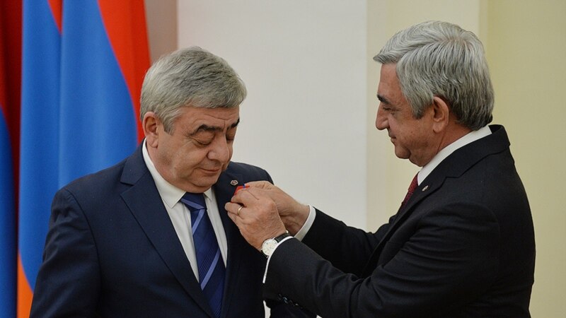 Ermenistan öňki prezidentiň doganyna maliýe aýyplamalaryny bildirdi