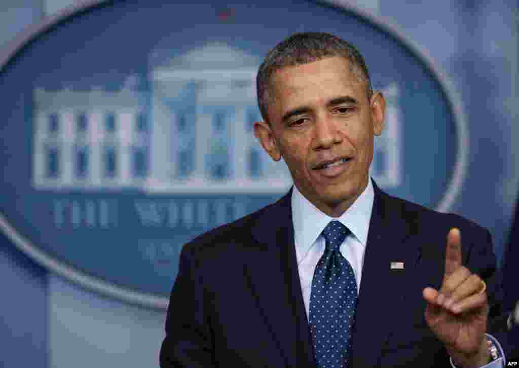 Președintele Statelor Unite Barack Obama vorbind presei despre &bdquo;sechestru&rdquo; la Casa Albă,1 martie 2013