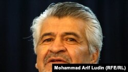 ښاغلی عظد دغو حملو په اړه د دوی او د رسنیو په رپورټونو کې توپیر موجود دی. 
