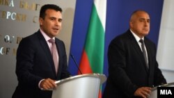Архивска фотографија - Прес-конференција на премиерите на Бугарија и на Македонија, Бојко Борисов и Зоран Заев 