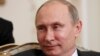 Путин: "Ҳамла ба Сурия низоми ҷаҳониро вожгун мекунад"