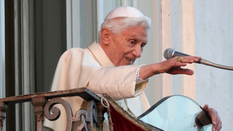 Preminuo bivši papa Benedikt XVI, sprovod 5. januara 