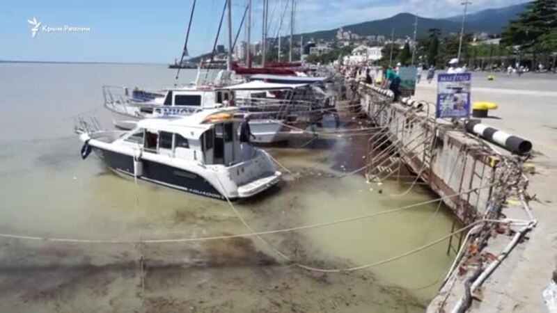«Катастрофический ущерб». Как живет Ялта после наводнения (видео)