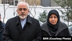 محمدجواد ظریف در کنار همسرش، مریم ایمانیه
