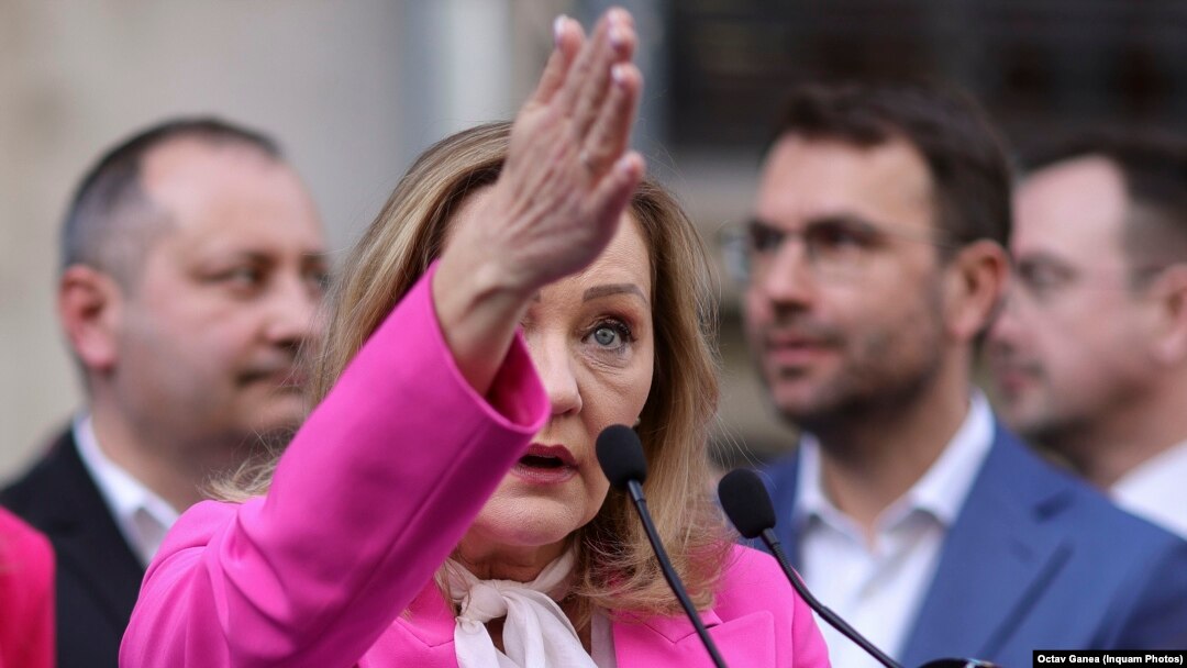 Vicepreședinte USR Dominic Fritz a declarat că 75 la sută dintre membrii partidului care formează forul de conducere a partidului i-au retras sprijinul politic Elenei Lasconi pentru a mări șansele lui Nicușor Dan de a intra în turul II al alegerilor prezidențiale din mai.
