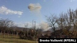 Oblak nakon eksplozije u Tehničko - remontnom zavodu u Kragujevcu