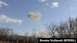 Oblak koji se video nakon eksplozije u Tehničko-remontnom zavodu nadomak Kragujevca