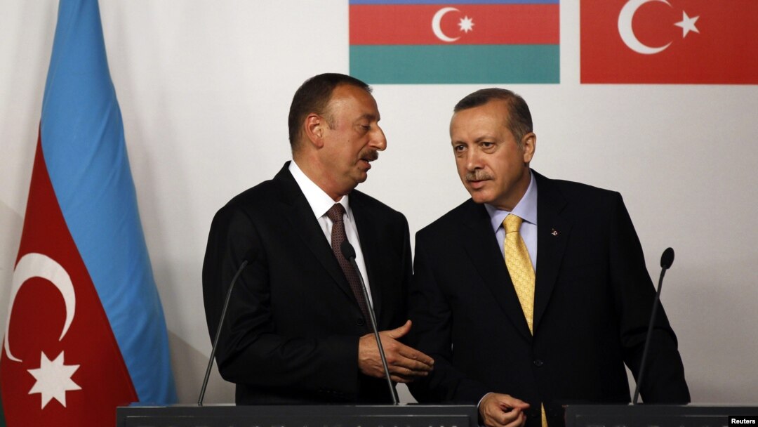 Recep Tayyip Erdoğan və İlham Əliyev TANAP (Trans Anadolu təbii qaz kəməri) layihəsinin imzalanma mərasimində. İstanbul 26 iyun 2012