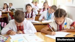 Украинские школьники. Иллюстрационное фото