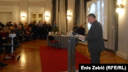 Drago Pilsel govori na komemoraciji Predragu Luciću