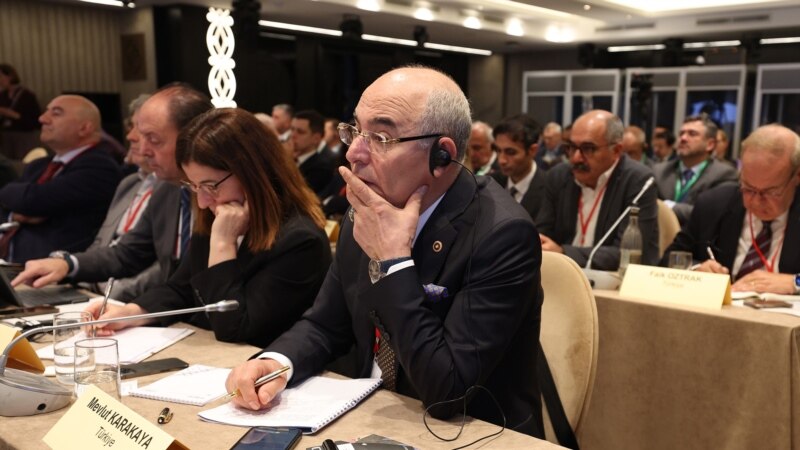 Azərbaycan və Türkiyə təmsilçiləri Yerevandadır