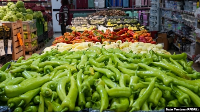 Nga Kina importohen edhe produkte të ndryshme ushqimore.