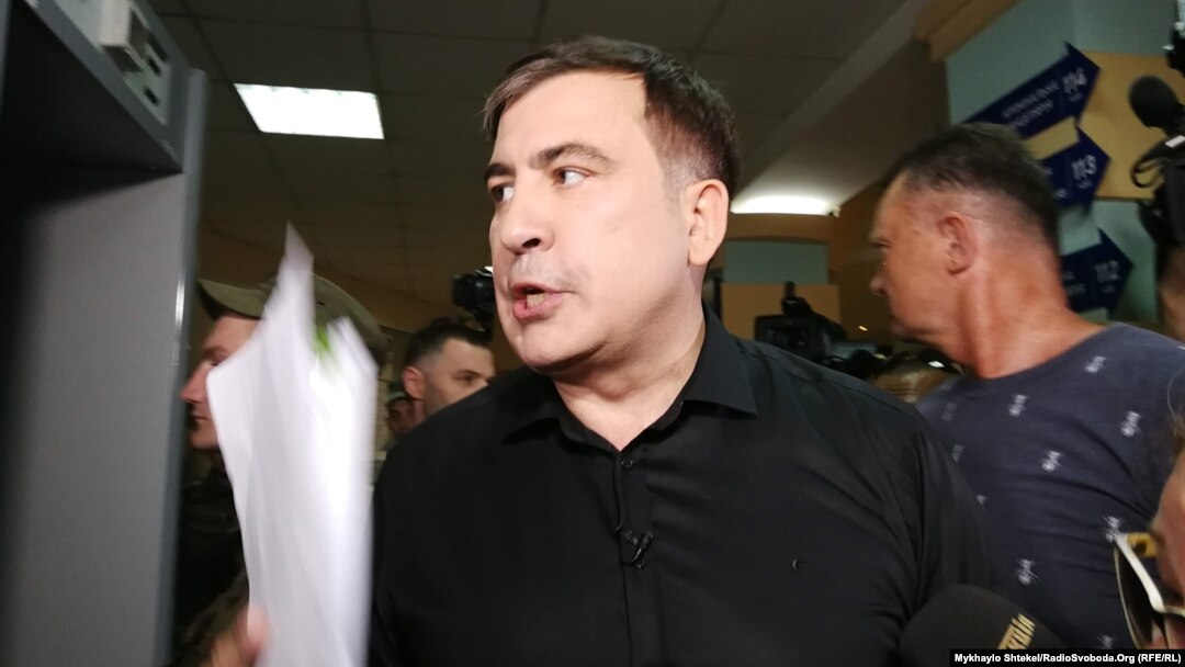 Возвращать Грузию на путь быстрого развития экс-президент намерен посредством объединения всех оппозиционных групп