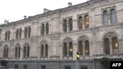 Столкновение пожарных требований и исторической архитектурной ценности здания может закончиться окончательным закрытием Европейского университета